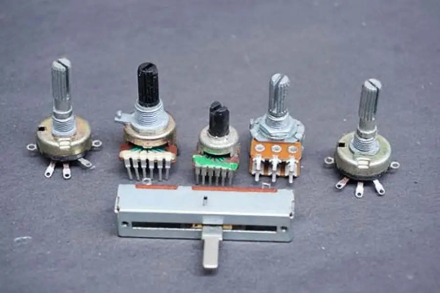How Variable Resistor and Potentiometer Differ